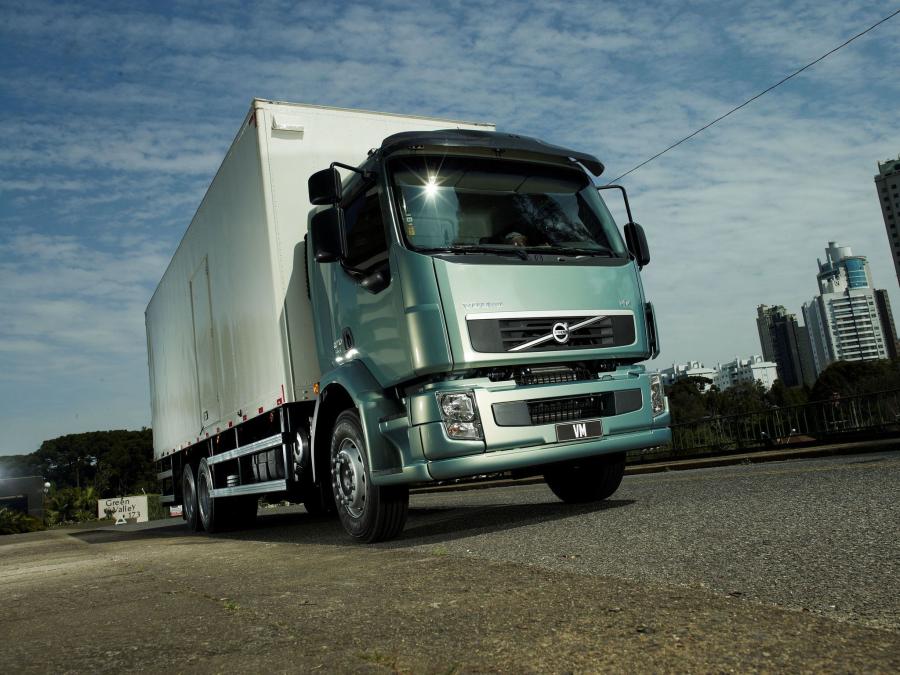  Volvo VM 270 6x2 2012 года  (фото 9 из 14)